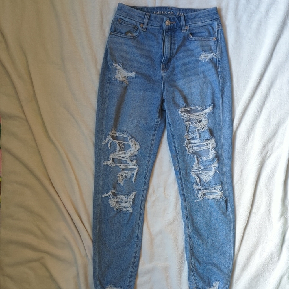 American Eagle Outfitters Light Blue Ripped High Rise Jeans
